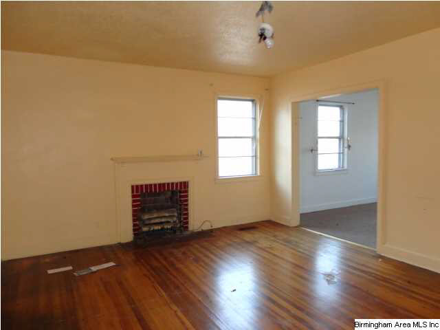 116 14th Court West Birmingham, AL 35204 - Photo 2 of 10