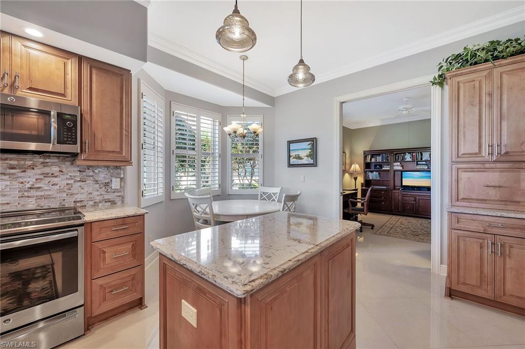 848 Regency Reserve Court, Unit 2 Naples, FL 34119 - Photo 14 of 37