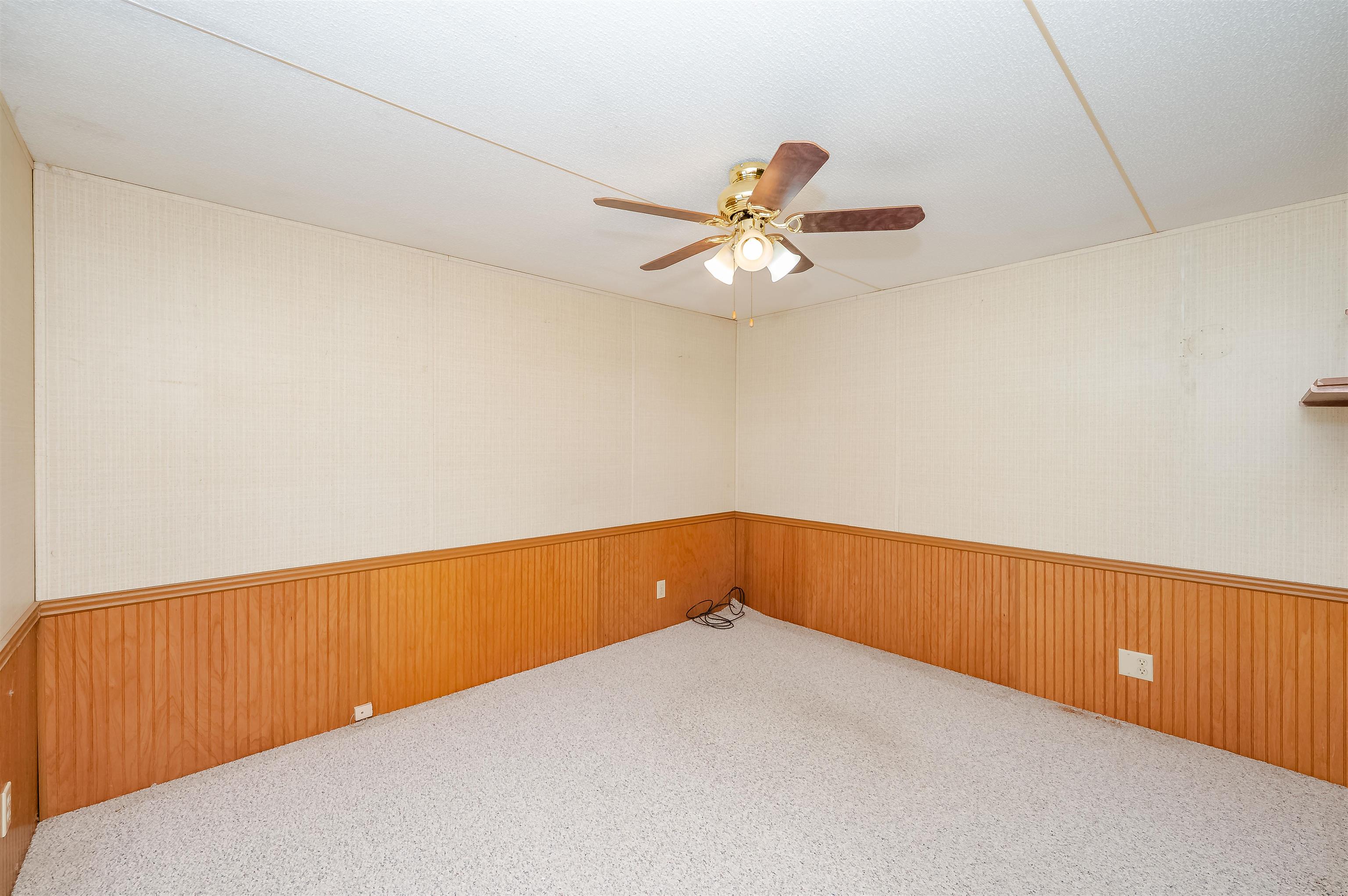 10 York Court Rochester, NH 03868 - Photo 24 of 45