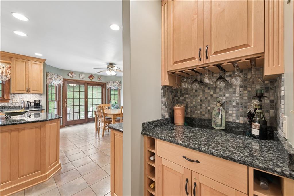 3819 Hill Road Allison Park, PA 15101 - Photo 9 of 39