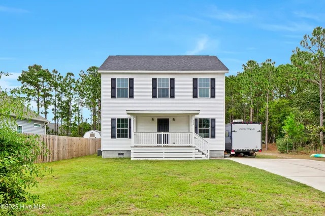 $344,900 | 123 Penquin Place, Hampstead, NC 28443