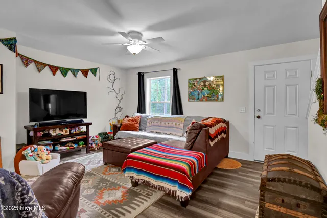 $344,900 | 123 Penquin Place, Hampstead, NC 28443