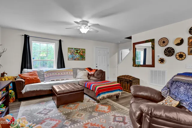 $344,900 | 123 Penquin Place, Hampstead, NC 28443