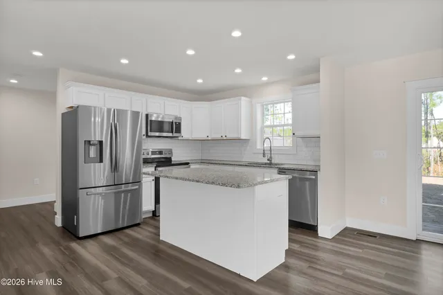 $334,900 | 123 Penquin Place, Hampstead, NC 28443