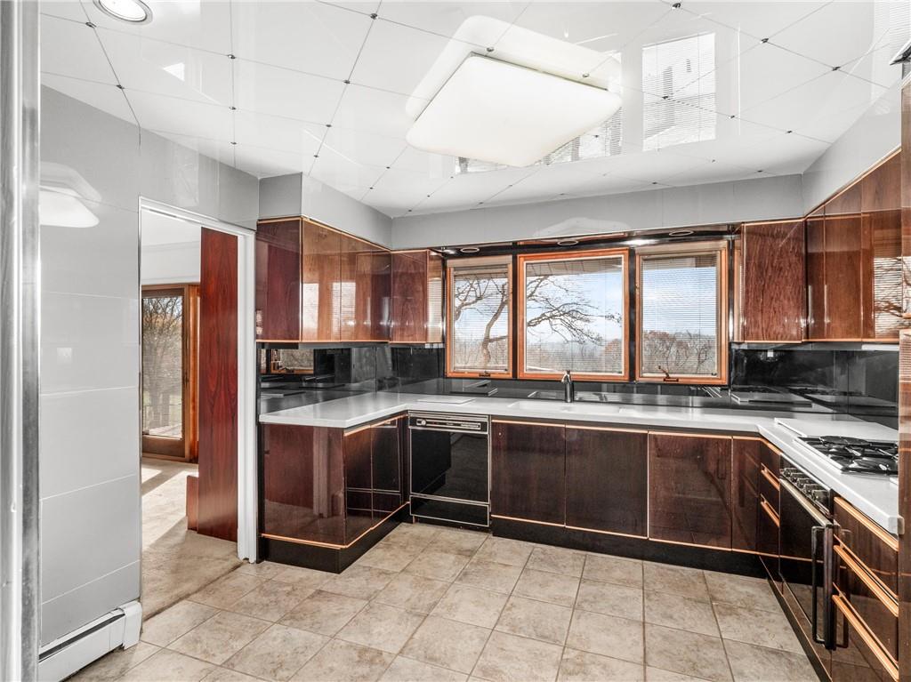 3113 Middletown Road Pittsburgh, PA 15204 - Photo 10 of 30 Gallery Image 10