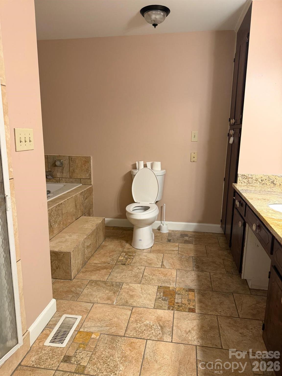 5600 Carmel Road Charlotte, NC 28226 - Photo 16 of 35