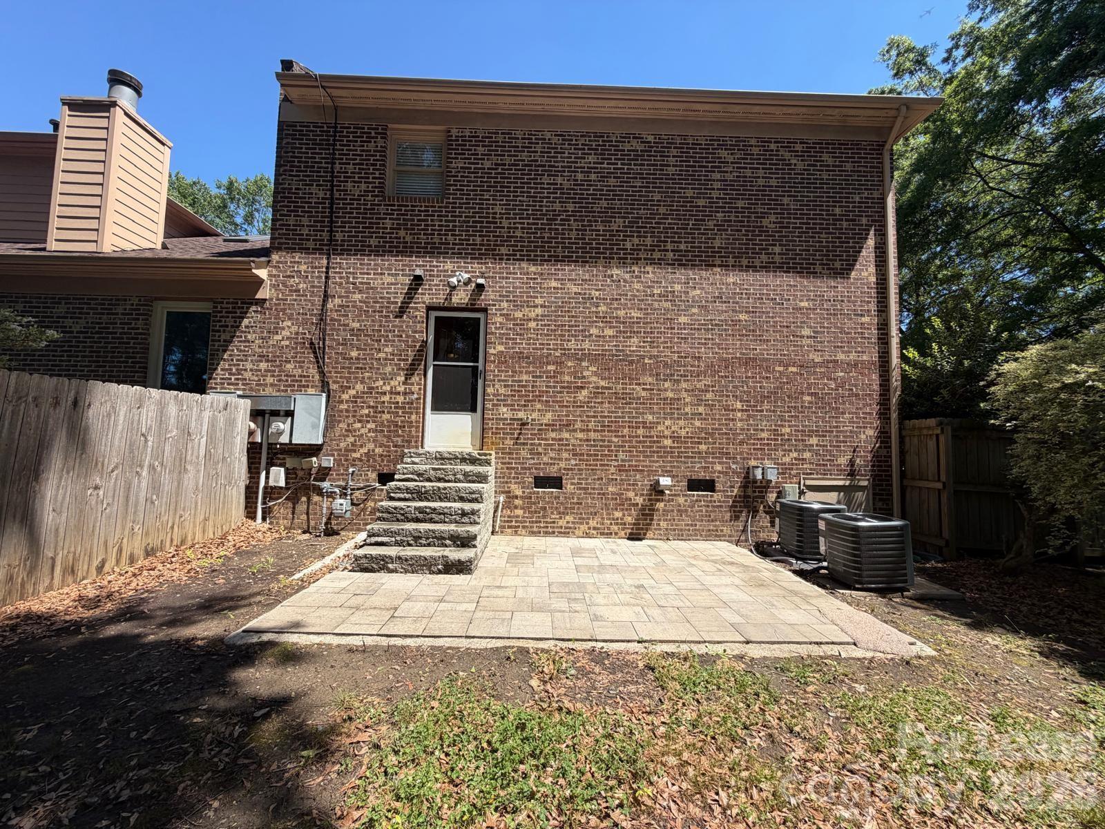 5600 Carmel Road Charlotte, NC 28226 - Photo 33 of 35