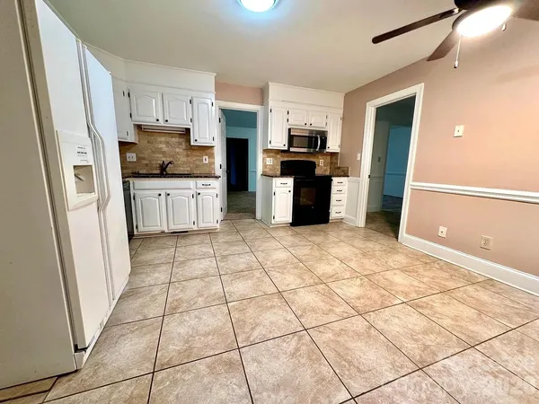 $2,500 | 5600 Carmel Road, Charlotte, NC 28226