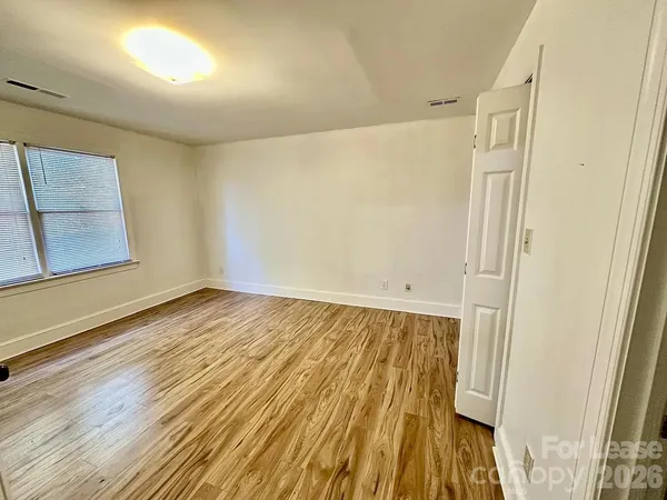 $2,500 | 5600 Carmel Road, Charlotte, NC 28226