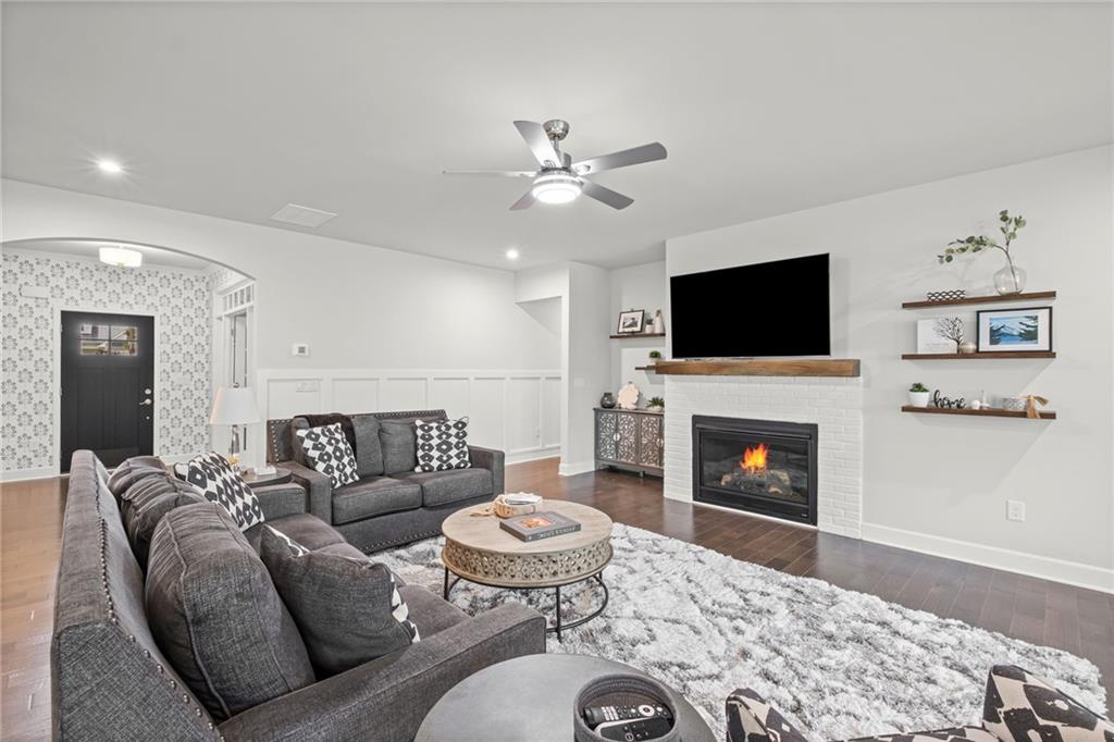 900 Ravenwood Way Canton, GA 30115 - Photo 19 of 57