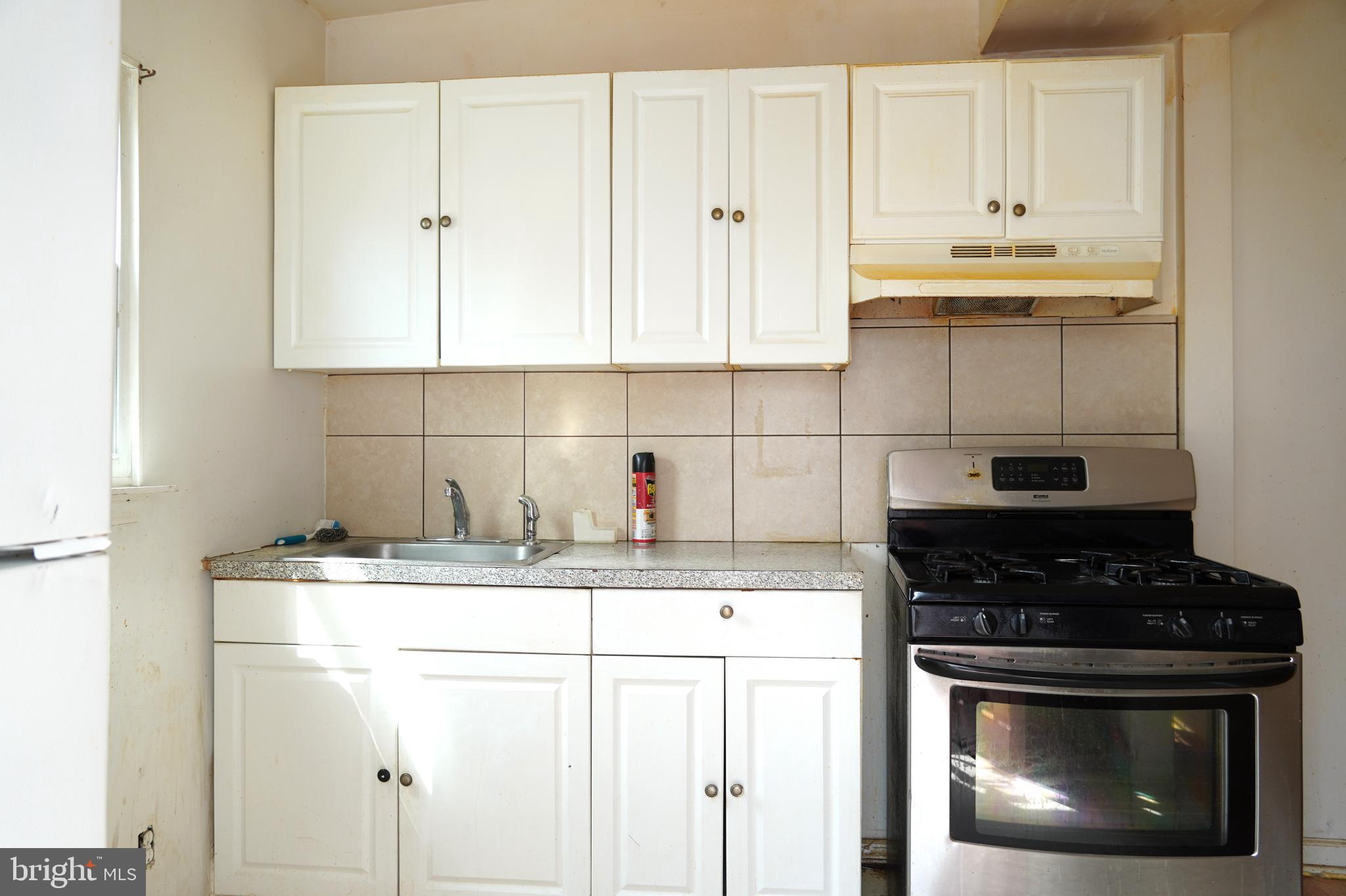 7126 Stockley Road Upper Darby, PA 19082 - Photo 11 of 19 Gallery Image 11