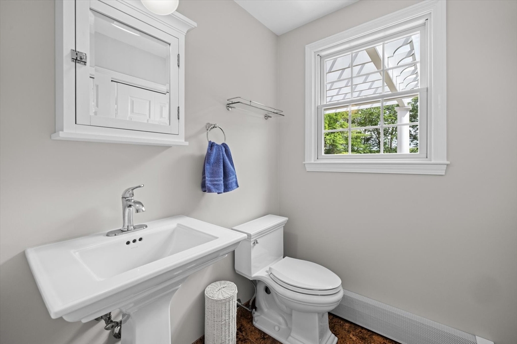 16 King Philip Path Mendon, MA 01756 - Photo 13 of 42