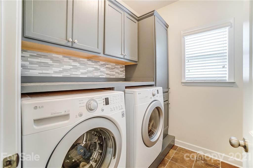 827 Solandra Way Fort Mill, SC 29708 - Photo 36 of 43 a utility room with dryer and washer