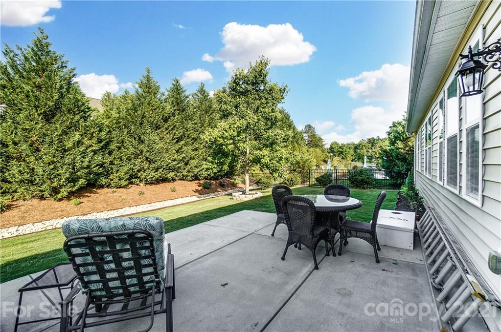 827 Solandra Way Fort Mill, SC 29708 - Photo 41 of 43 a view of a yard and patio