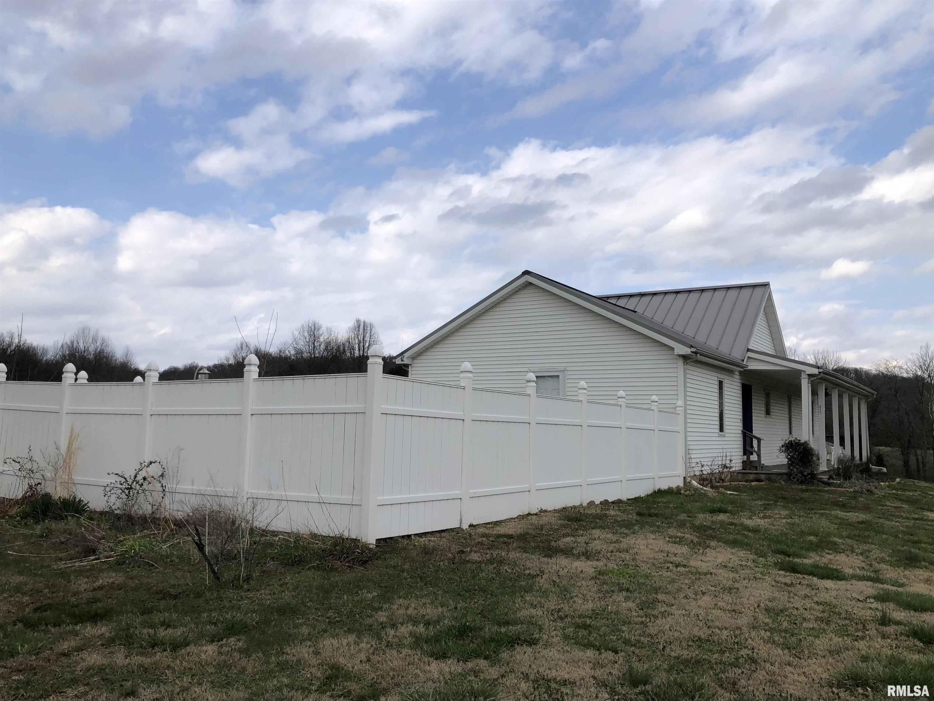 1725 Pleasant Ridge Road Vienna, IL 62995 - Photo 31 of 46