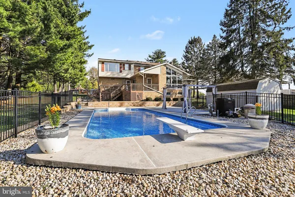 $434,999 | 1065 Beaver Creek Road, Hanover, PA 17331