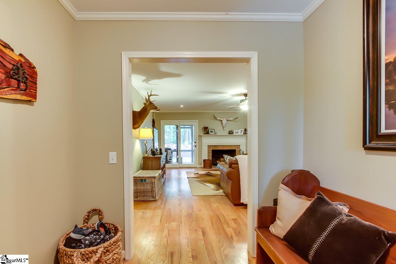 1036 Marett Road Pendleton, SC 29670 - Photo 5 of 35