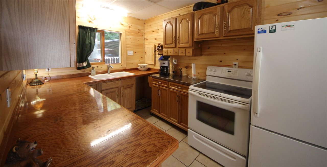 2496 Birch Road Grawn, MI 49637 - Photo 10 of 17 1892614-9.JPG