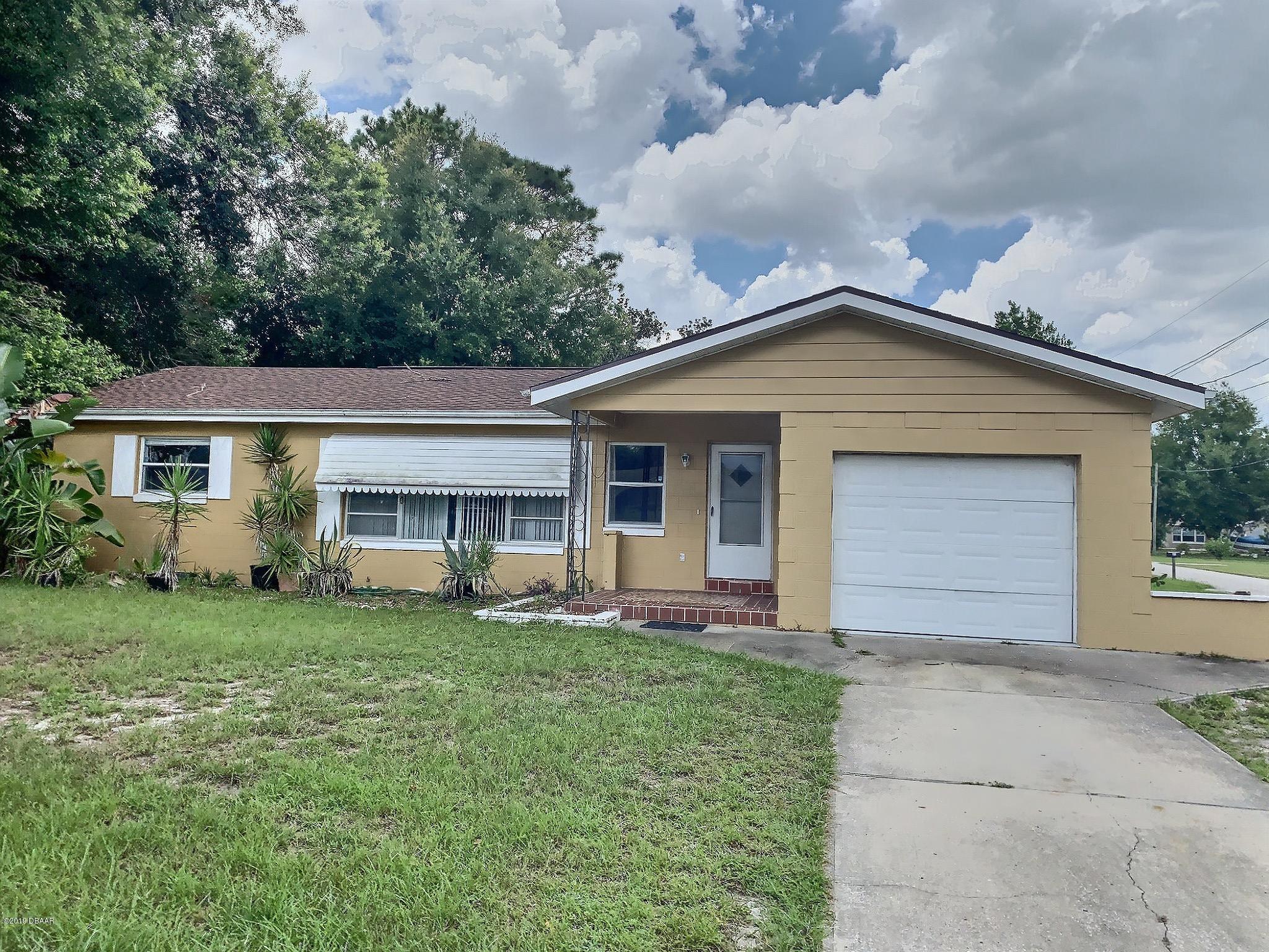 46 South Shell Road DeBary, FL 32713 - Photo 1 of 18 FRONT