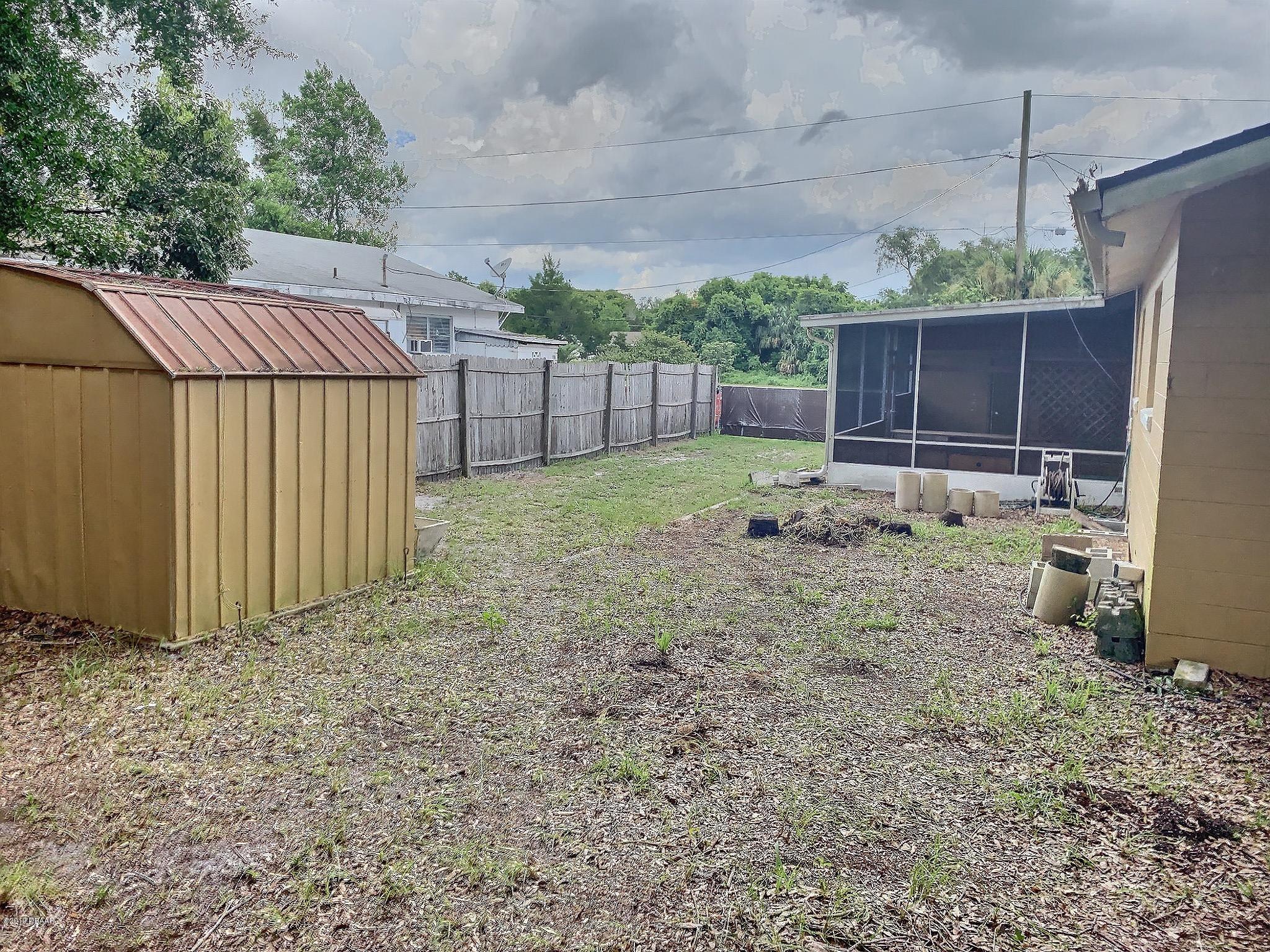46 South Shell Road DeBary, FL 32713 - Photo 5 of 18 BACK #2