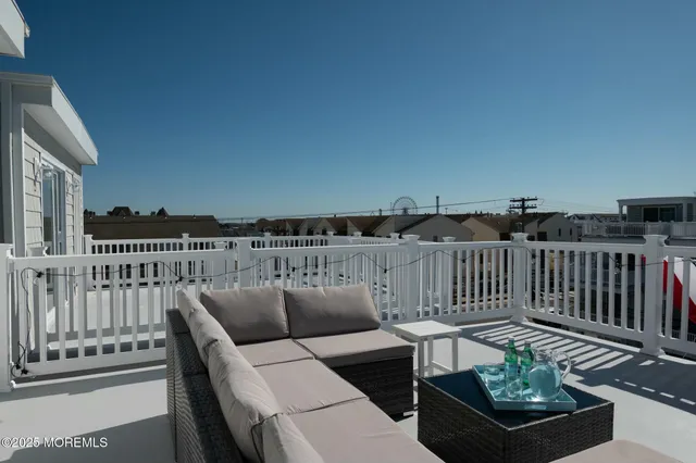 $2,950 | 208 Kearney Avenue, Seaside Heights, NJ 08751