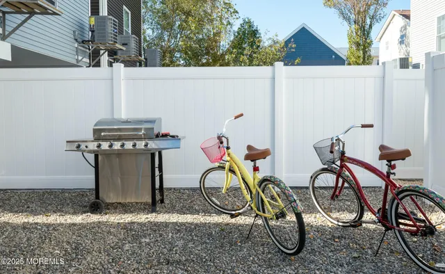 $2,950 | 208 Kearney Avenue, Seaside Heights, NJ 08751