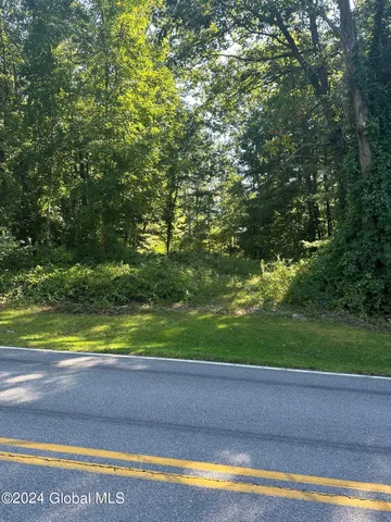 $150,000 | 104 Knapp Road, Mechanicville, NY 12118