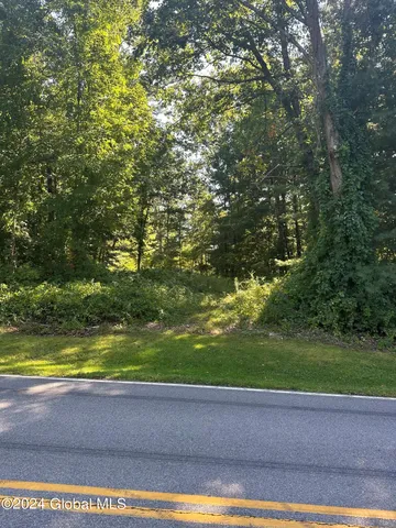 $150,000 | 104 Knapp Road, Mechanicville, NY 12118