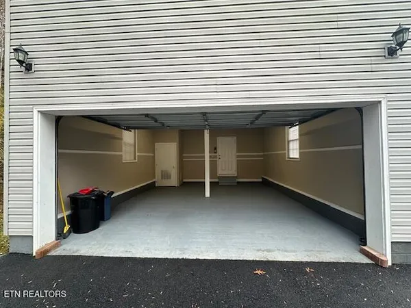 $249,000 | 301 Doe's Crossing, Middlesboro, KY 40965