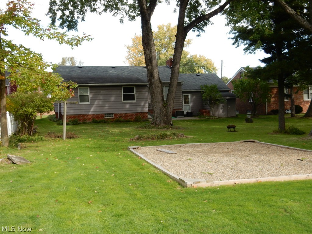 10407 Biddulph Road Cleveland, OH 44144 - Photo 8 of 12 Gallery Image 8