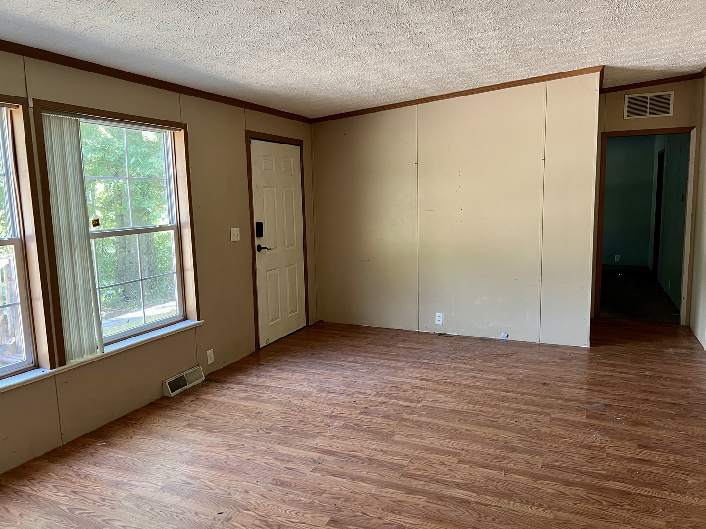 5697 Hickory Ridge Road Pomona, IL 62975 - Photo 6 of 19 Gallery Image 6