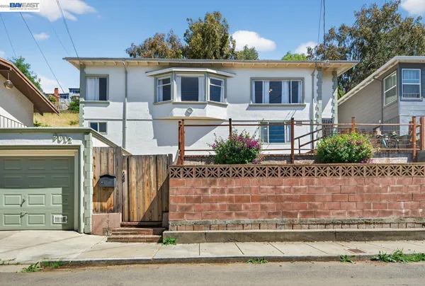$688,000 | 9012 Burr Street, Oakland, CA 94605