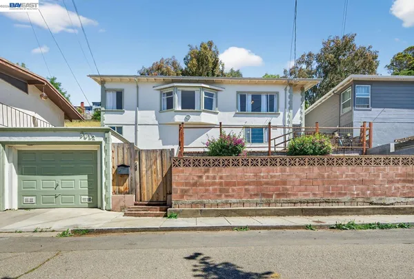 $688,000 | 9012 Burr Street, Oakland, CA 94605