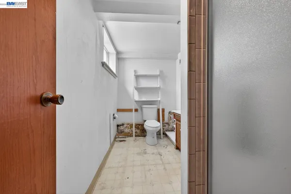 $688,000 | 9012 Burr Street, Oakland, CA 94605