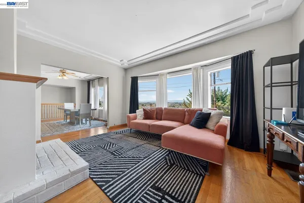 $688,000 | 9012 Burr Street, Oakland, CA 94605