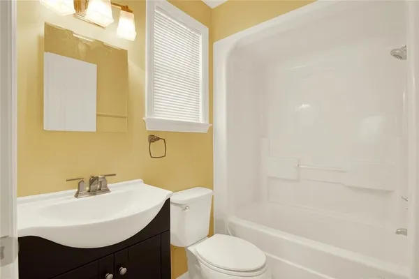 $419,900 | 774 Vernon Drive, Rostraver Township, PA 15012