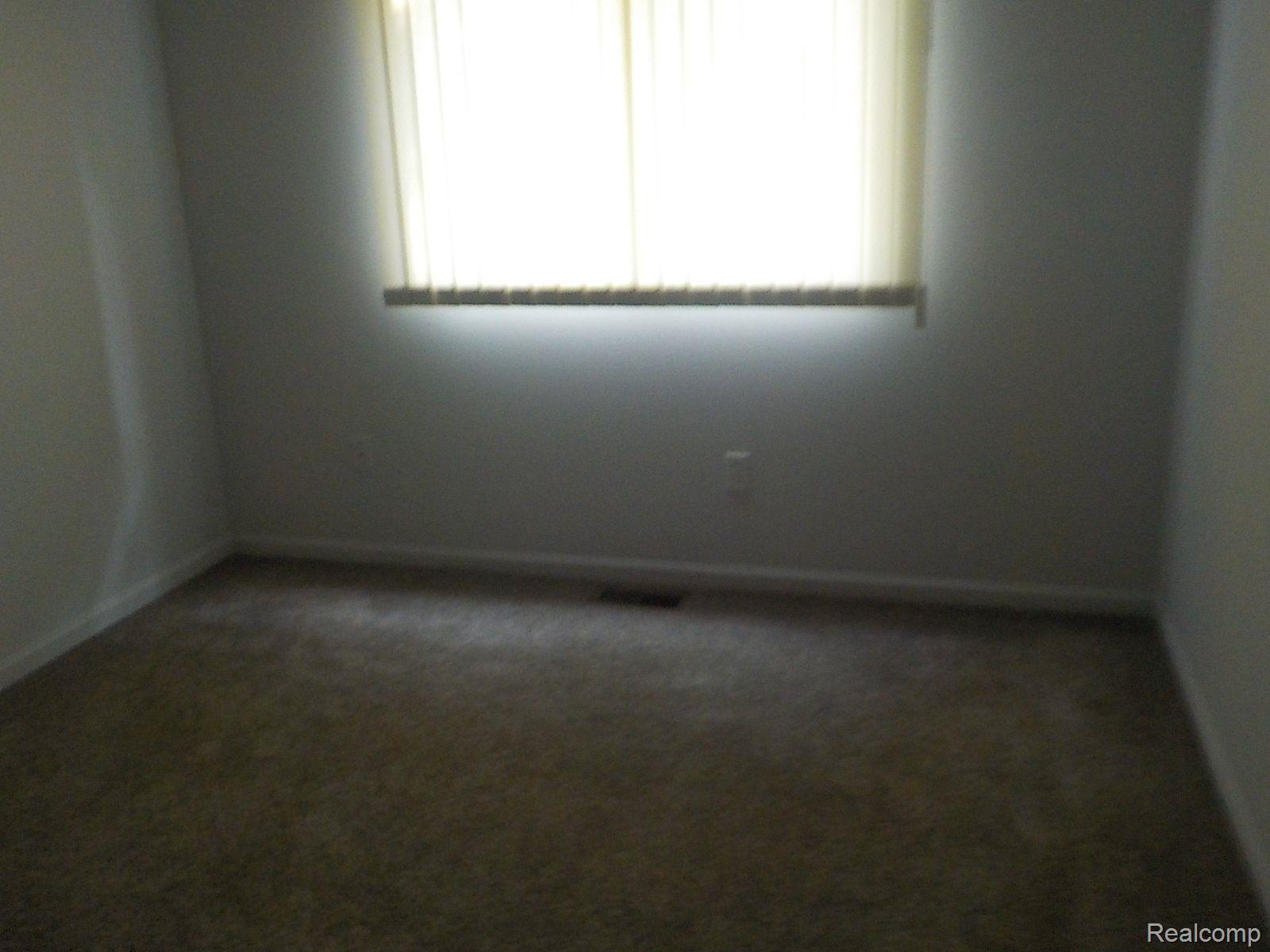 5245 Lahring Road Linden, MI 48451 - Photo 12 of 19 Gallery Image 12