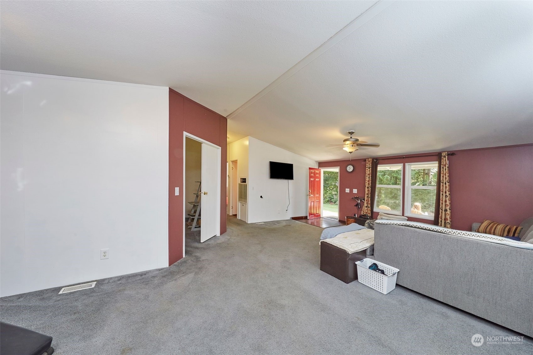 2974 Opdal Road East Port Orchard, WA 98366 - Photo 9 of 40 Gallery Image 9