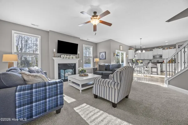 $425,000 | 313 Bear Run, Maple Hill, NC 28454