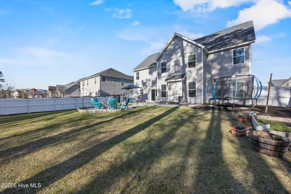 $425,000 | 313 Bear Run, Maple Hill, NC 28454