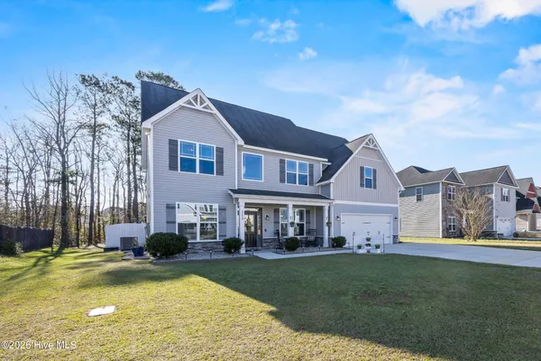 $425,000 | 313 Bear Run, Maple Hill, NC 28454