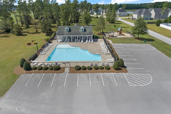 $425,000 | 313 Bear Run, Maple Hill, NC 28454