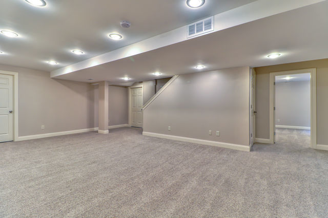 2515 St Andrews Road Urbana, IL 61802 - Photo 37 of 50 a view of an empty room