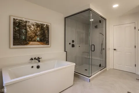 $1,300,000 | 4626 Woods Edge Drive, Zionsville, IN 46077