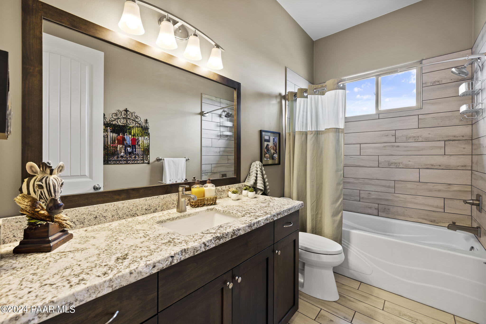 3253 Bar-Circle-A Road Prescott, AZ 86301 - Photo 43 of 79 Guest Bathroom