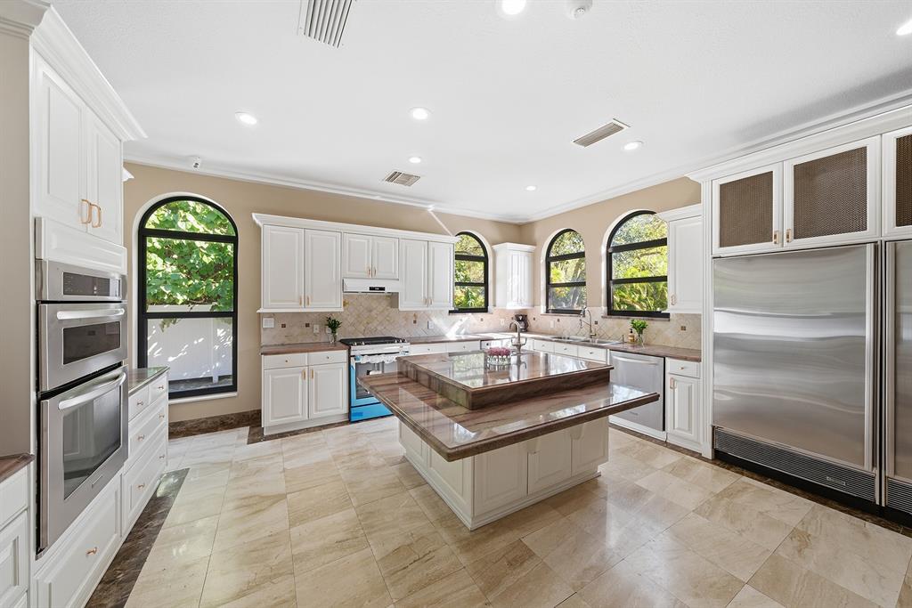 10270 Southwest 58th Street Miami, FL 33173 - Photo 13 of 88