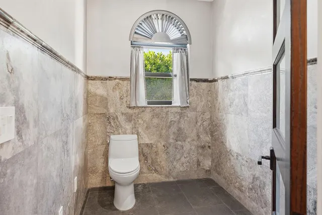 $25,000 | 10270 Southwest 58th Street, Miami, FL 33173