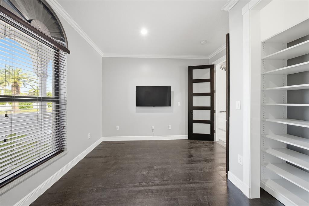 10270 Southwest 58th Street Miami, FL 33173 - Photo 37 of 88