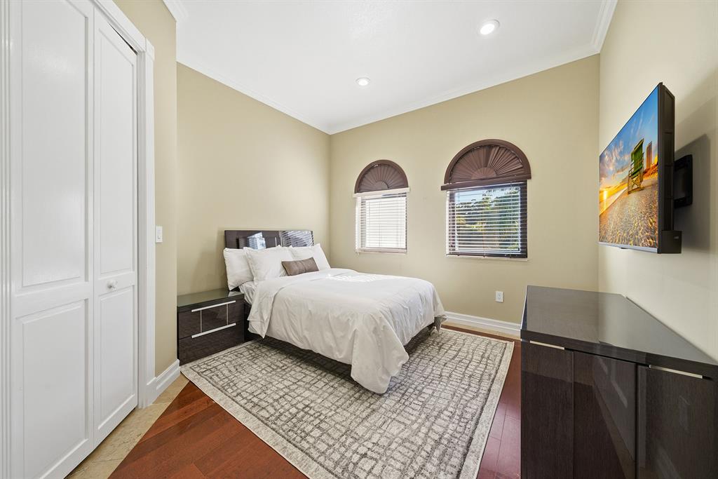 10270 Southwest 58th Street Miami, FL 33173 - Photo 61 of 88