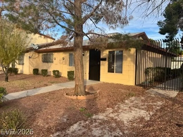 $850 | 3942 Palos Verdes Street, Las Vegas, NV 89119